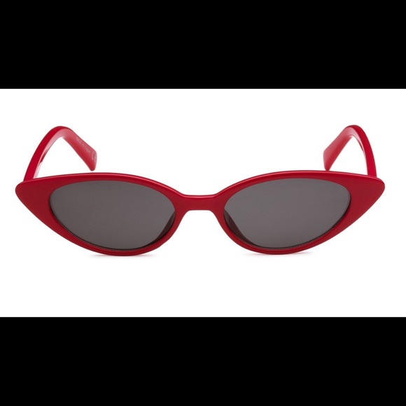 High Fashion Vintage Semi-Cat Eye Frames ✨ - Picture 2 of 2